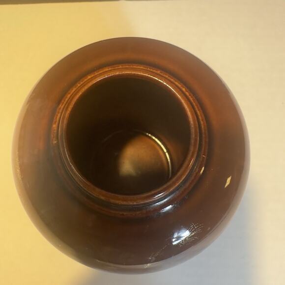 Toyo Japan Floral Vase Red Lacquered Finish 8” Hand-Painted Chrysanthemum Design - Picture 8 of 11